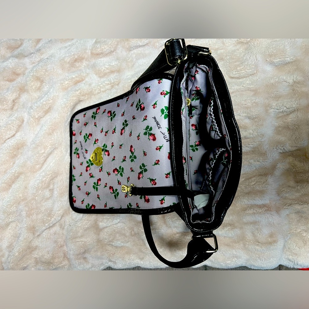 Black and Red Betsey Johnson Crossbody Bag with Phone - Picture 6 of 6